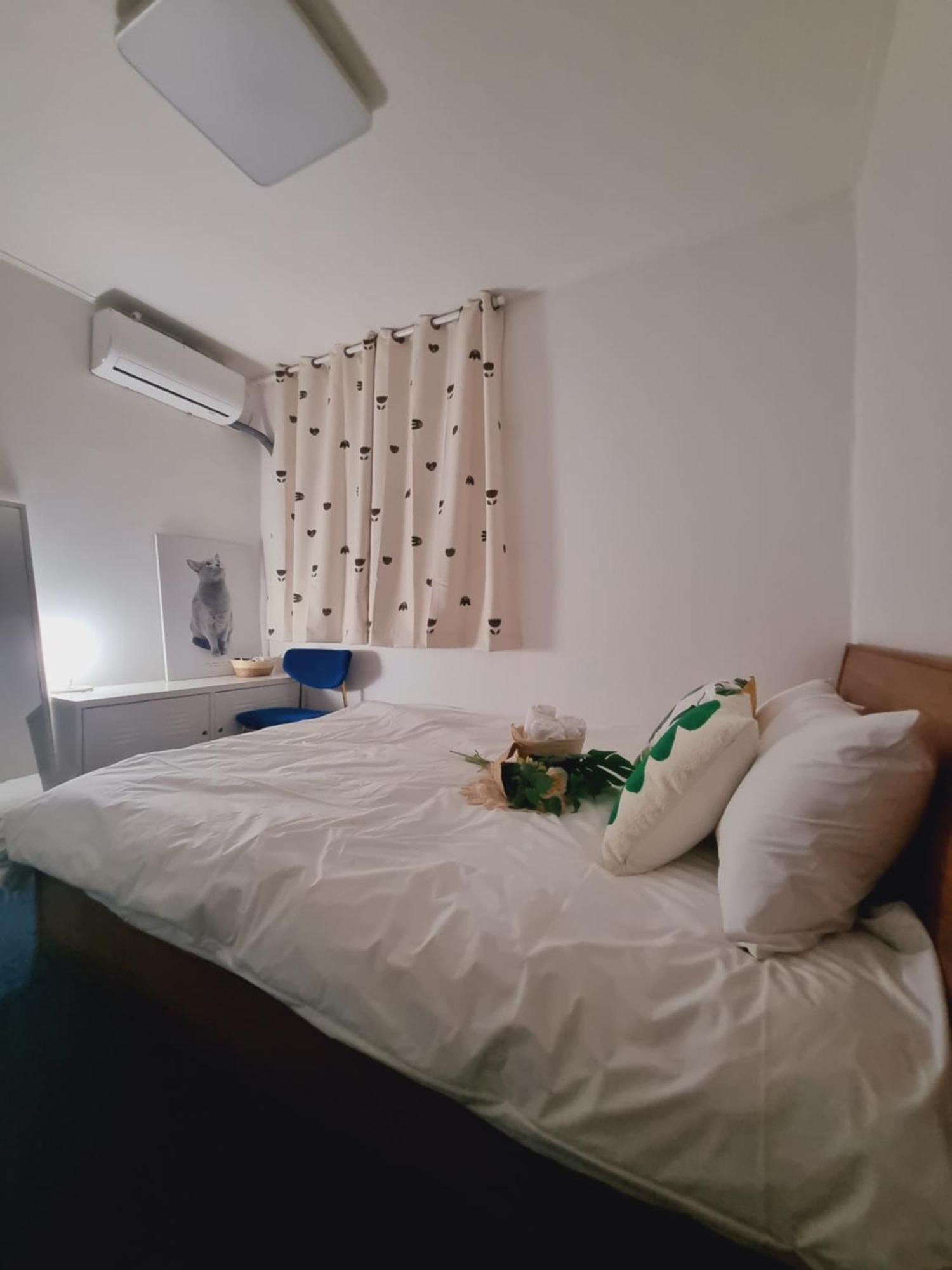 Space Guest house *